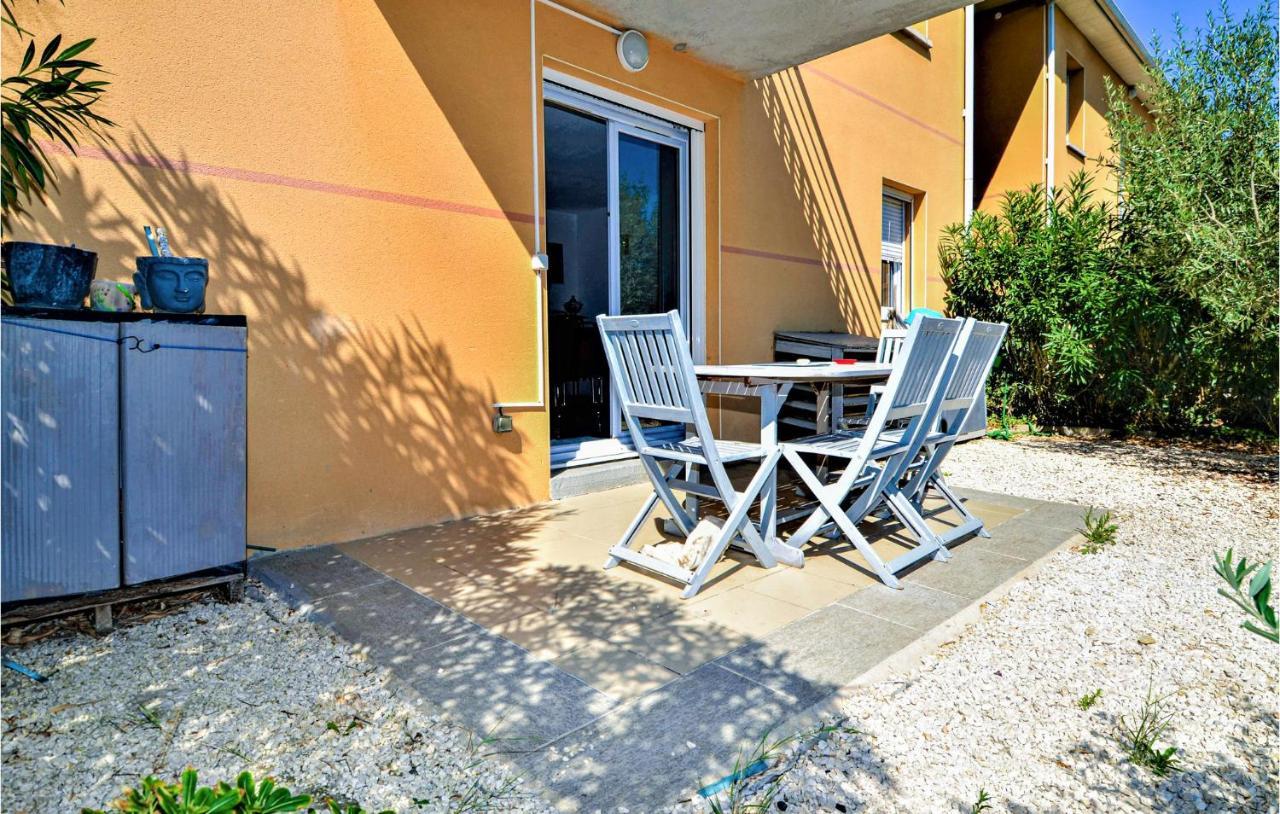 Awesome apartment in Orange with WiFi&2 Bedrooms Buitenkant foto