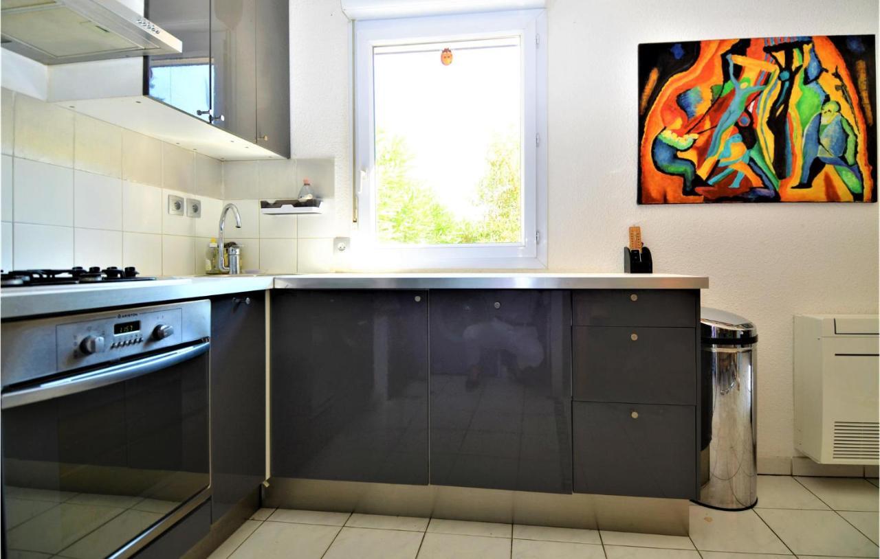 Awesome apartment in Orange with WiFi&2 Bedrooms Buitenkant foto
